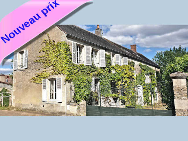 Maison 7 pièces en village proche Clamecy, Nièvre (58): deux habitations, dépendances
