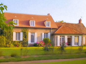 Grande maison familiale de village 300 m² (12 pièces)